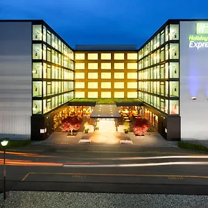 מלון Holiday Express Zuerich Airport, An Ihg רומלאנג