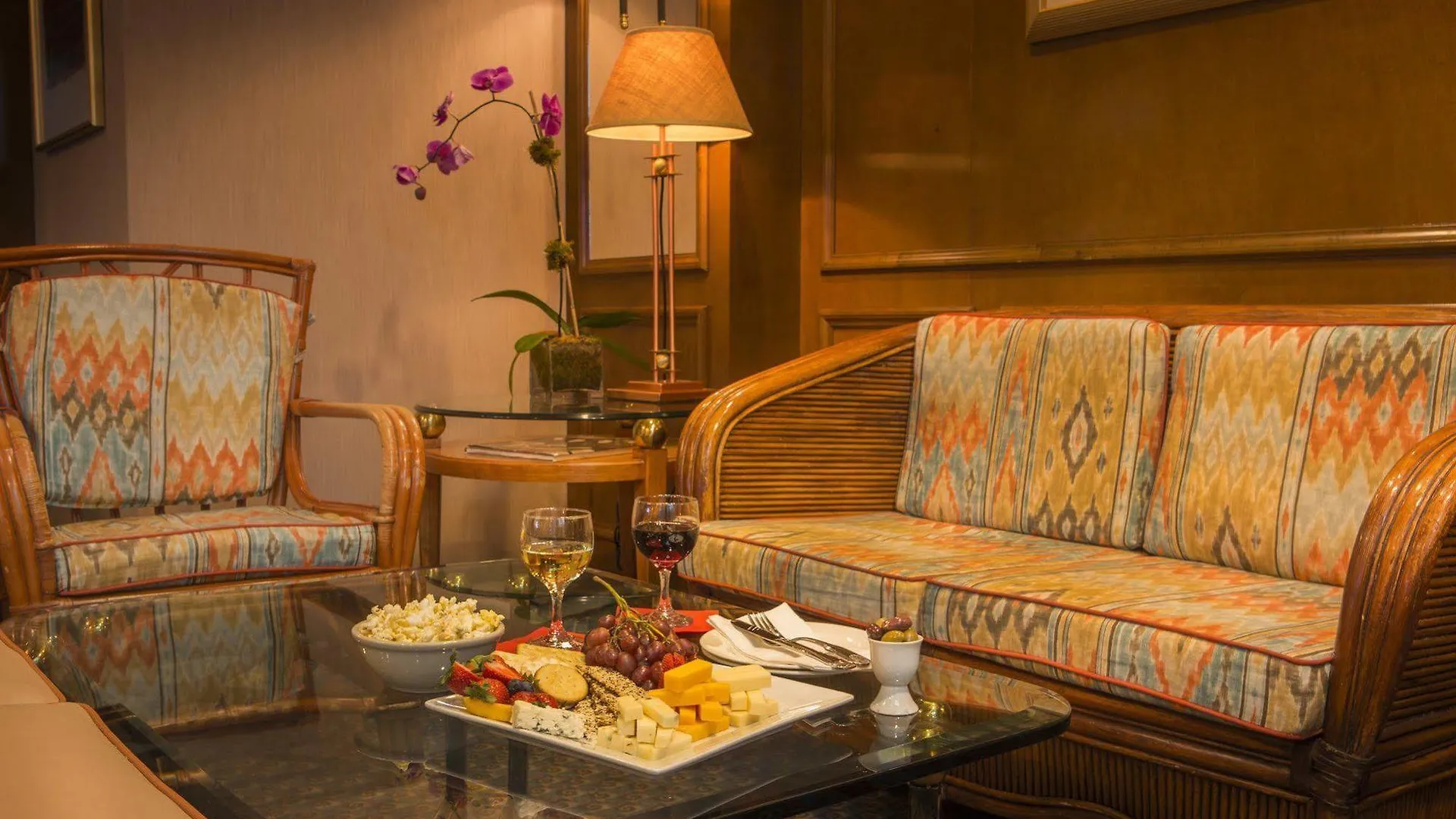 Casablanca Hotel By Library Hotel Collection New York